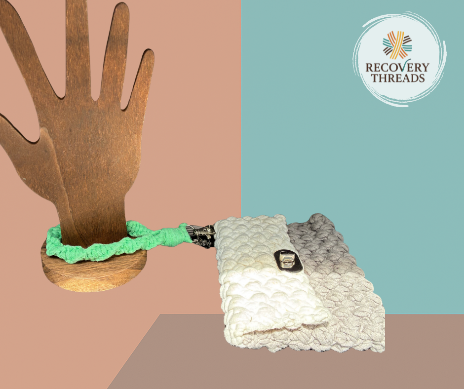 The Linklet Twist| Macrame Keychain Wristlet