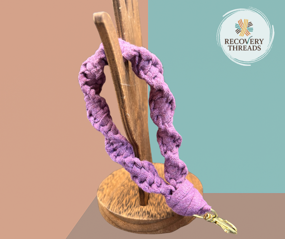 The Linklet Twist| Macrame Keychain Wristlet