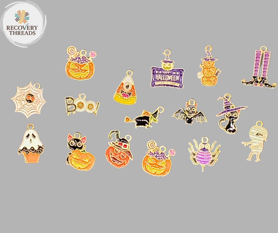 Special Edition Halloween š -The Linklet | Macrame Keychain Wristlet