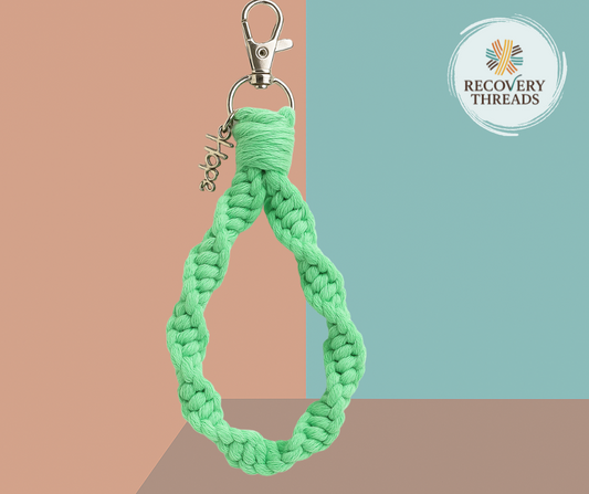 The Linklet Twist| Macrame Keychain Wristlet