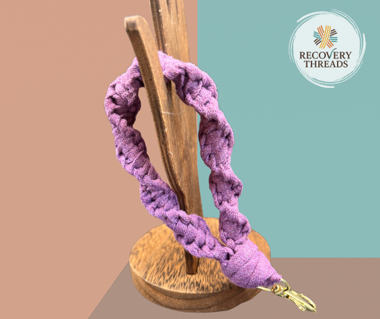 The Linklet Twist| Macrame Keychain Wristlet