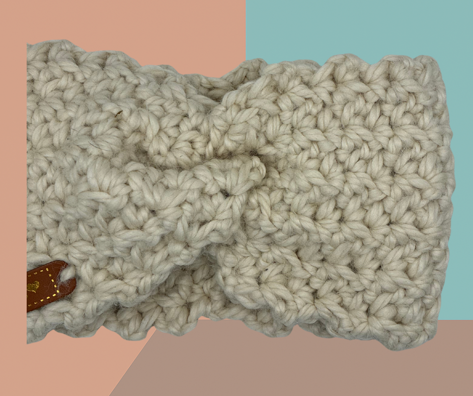 🤍 Neutral Everyday Headband – Simple, soft, and easy to pair with any outfit.