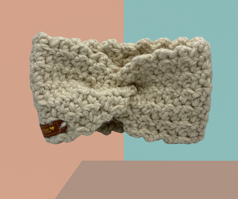 🤍 Neutral Everyday Headband – Simple, soft, and easy to pair with any outfit.