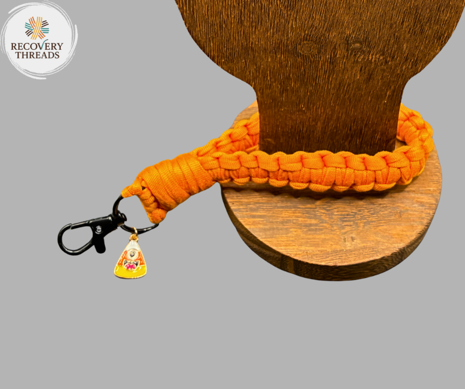 Special Edition Halloween 🎃 -The Linklet | Macrame Keychain Wristlet